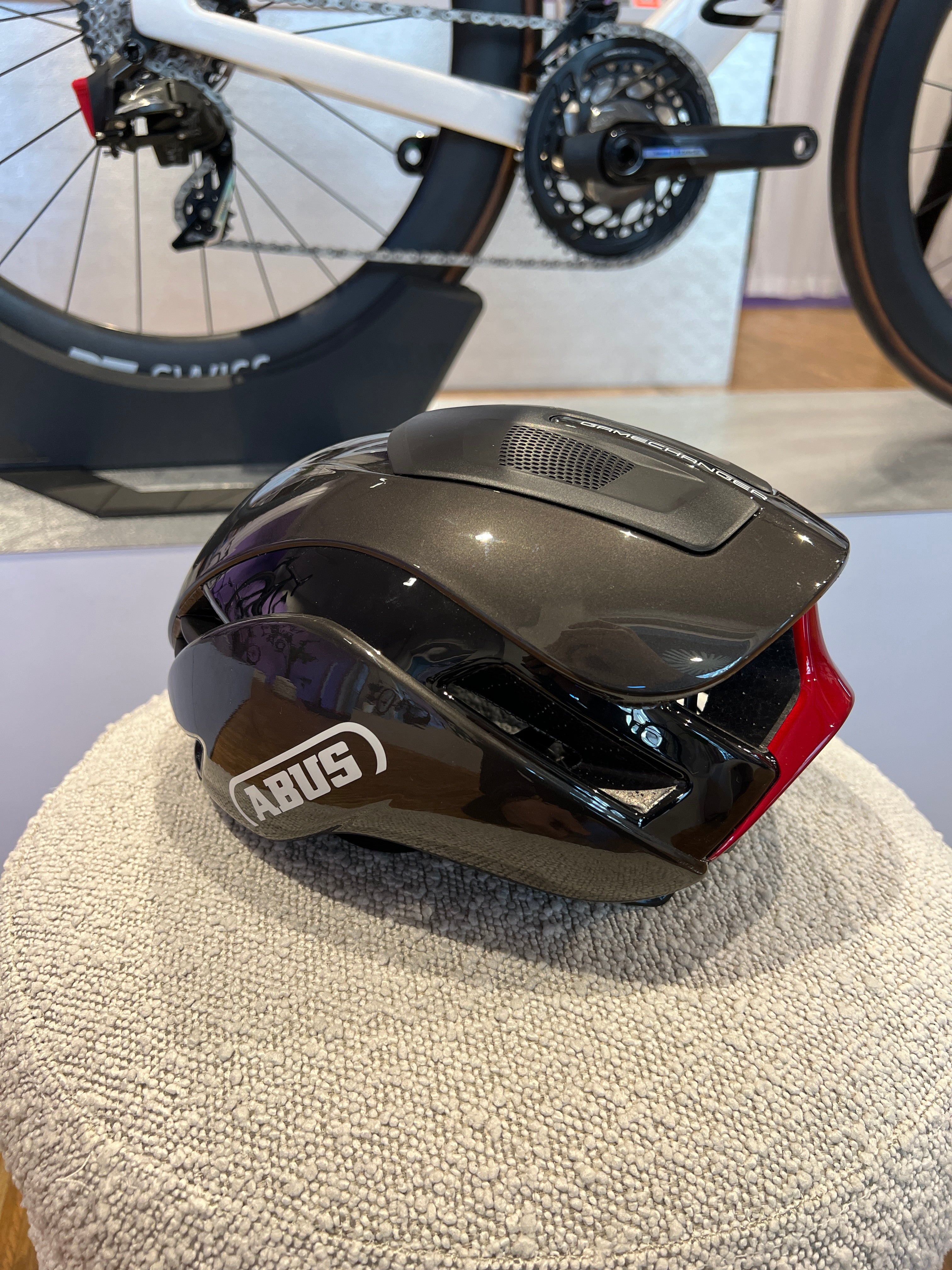 fahrradhelm abus game changer ABUS Gamechanger 2.0 Titan S,M & L – Garage Sale